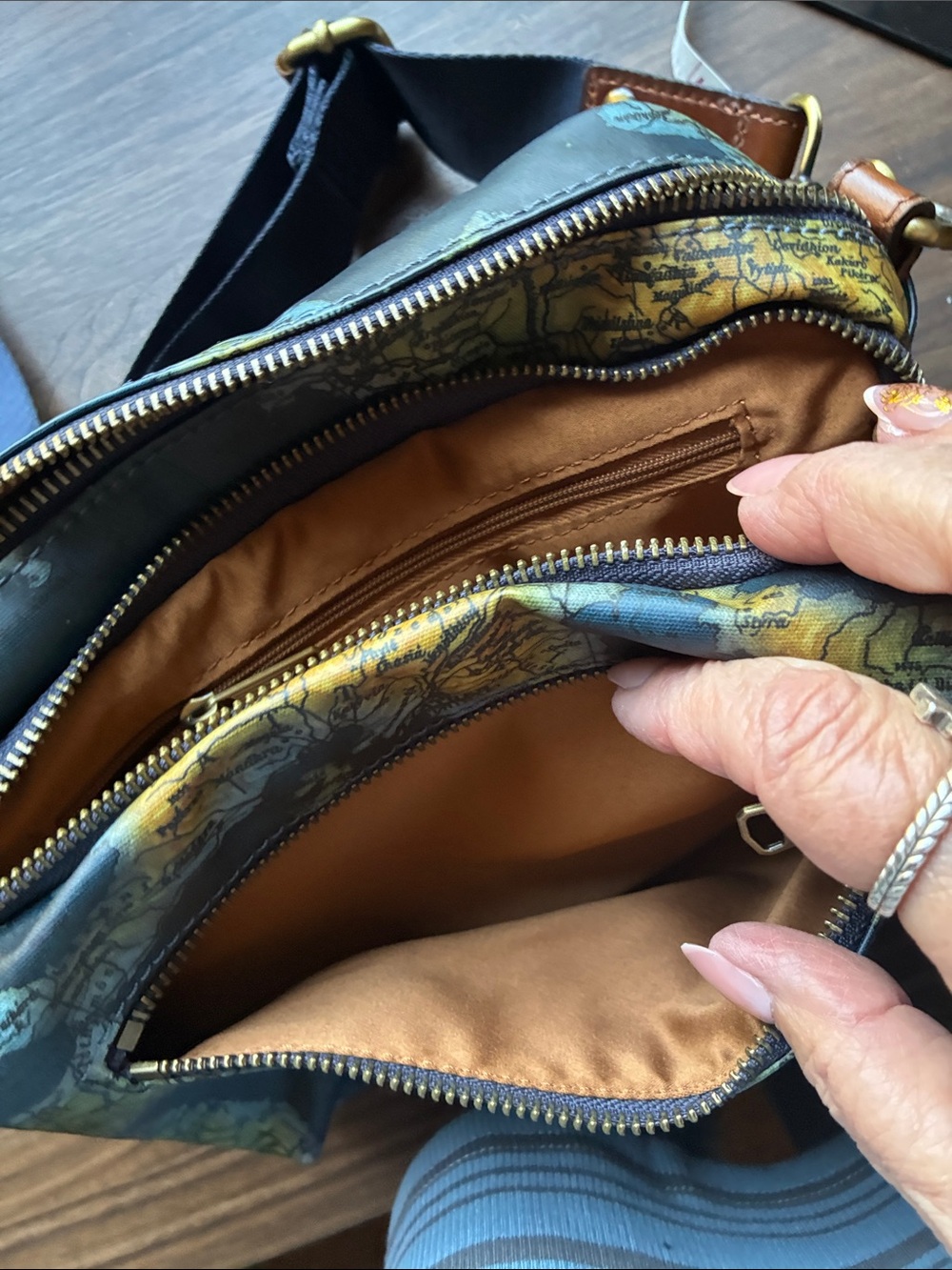 Patricia Nash Greek map Camera style bag - Picture 4 of 12